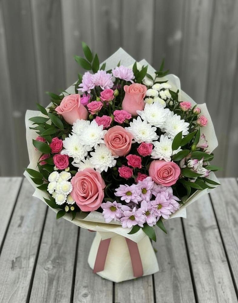 Букет цветов из: Альстромерии, Гвоздики, Розы и Хризантемы в Новосокольниках