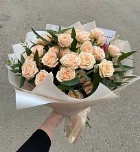 Букет Кремовые розы Латте в Новосокольниках
