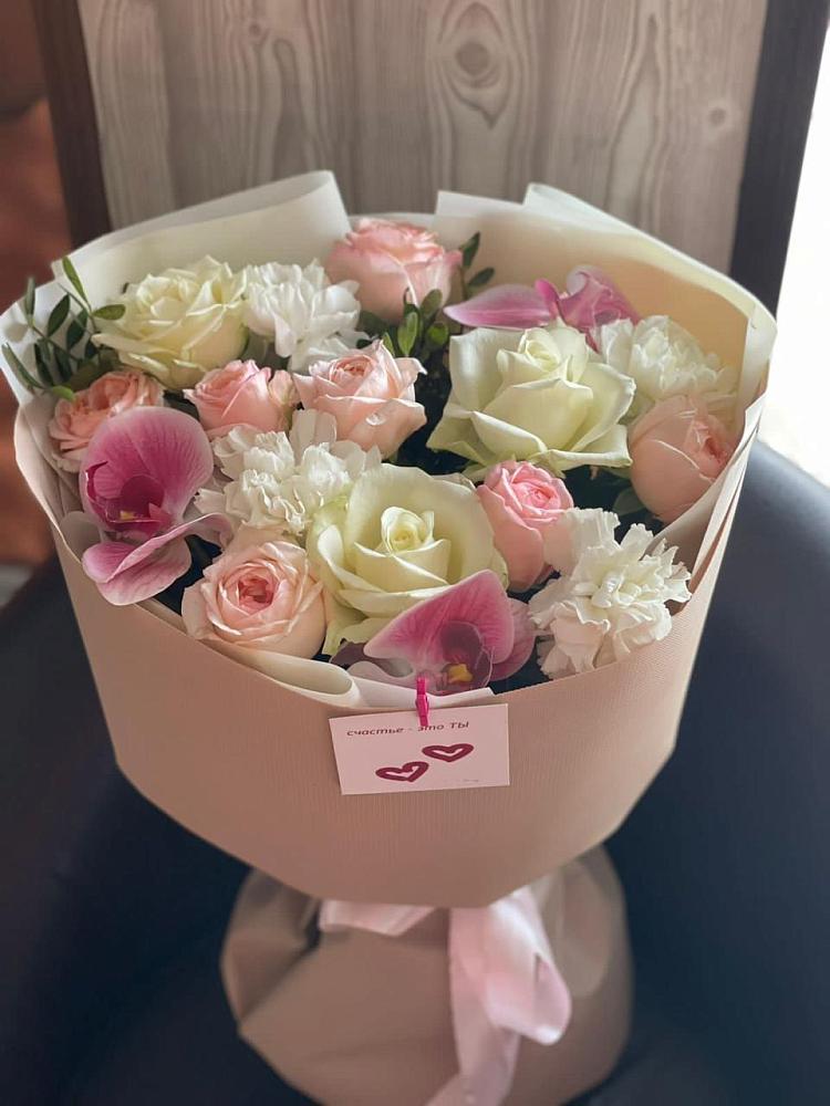 Букет цветов из: Орхидеи, Розы и Гвоздики в Новосокольниках