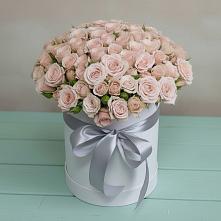 Цветочная композиция из Розы в шляпной коробке в Новосокольниках