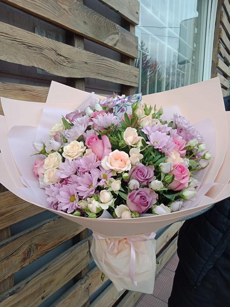 Букет цветов из: Розы и Хризантемы в Новосокольниках