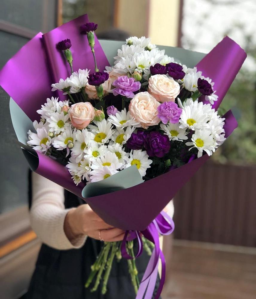 Букет цветов из: Хризантемы, Гвоздики и Розы в Новосокольниках