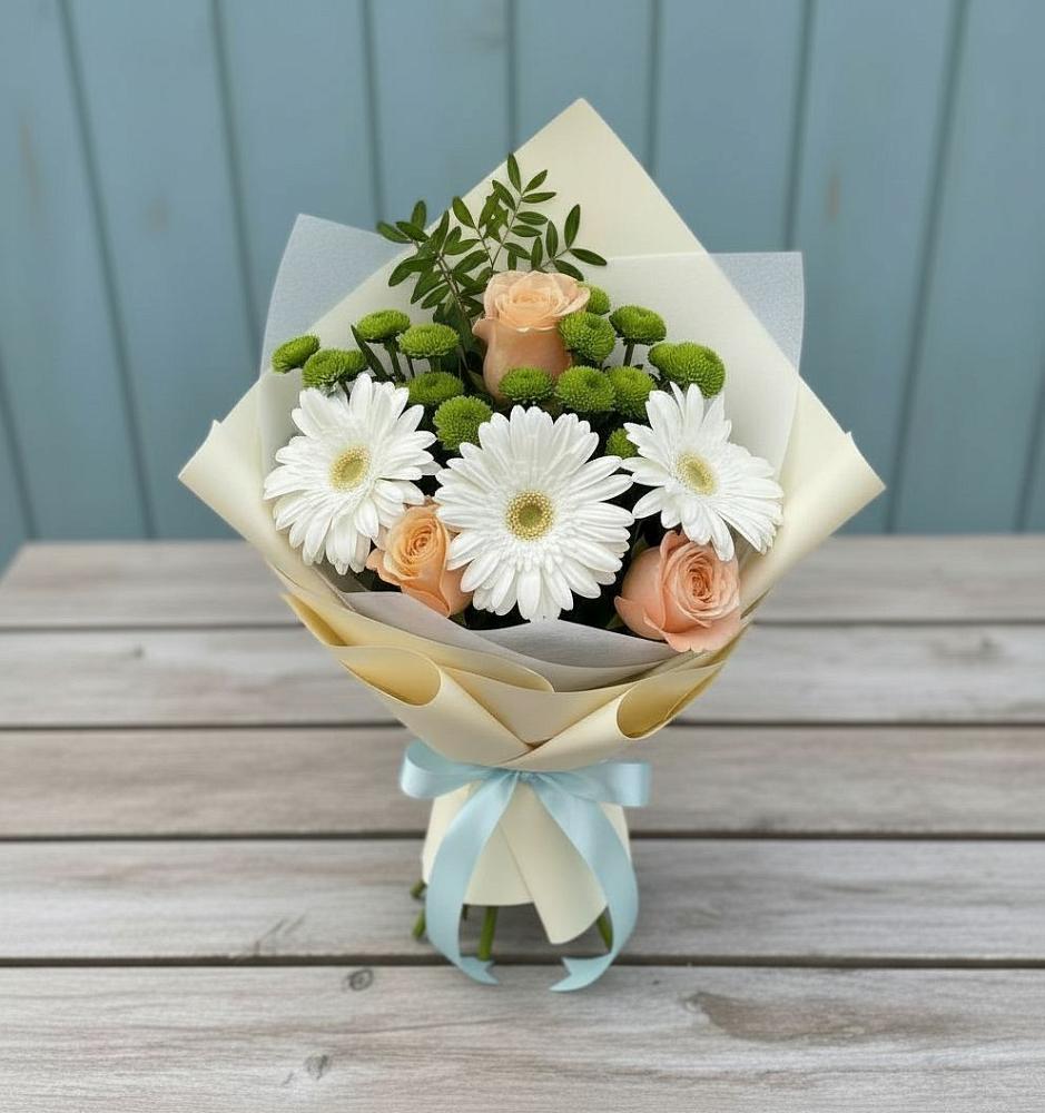 Букет цветов из: Герберы, Розы и Хризантемы в Новосокольниках