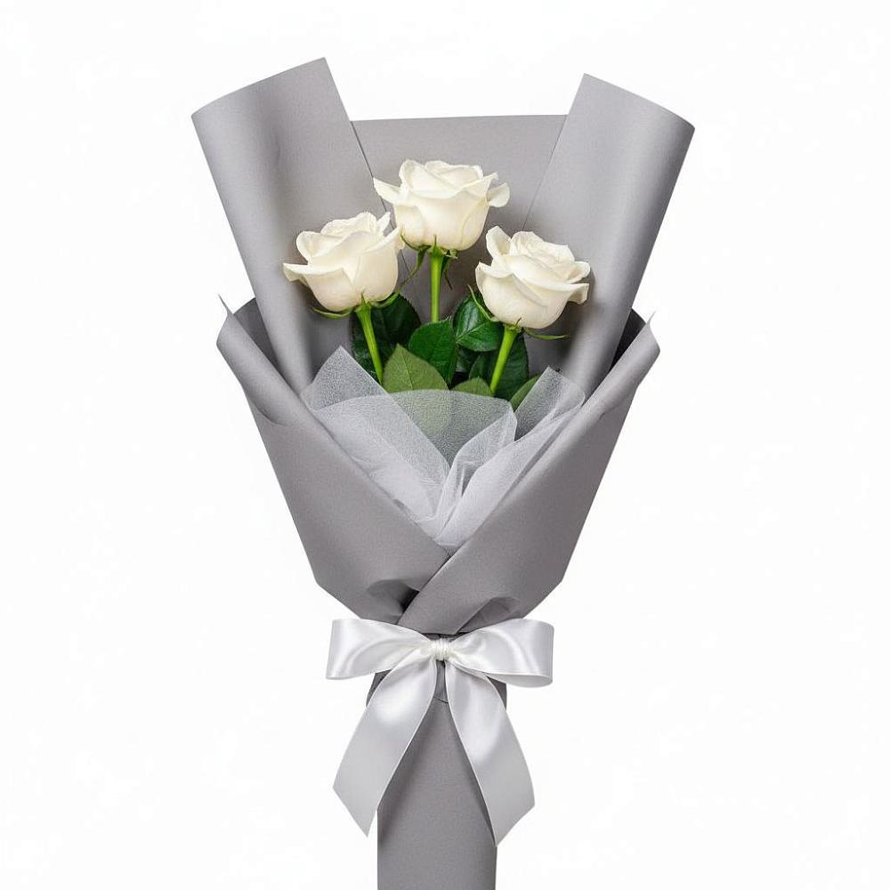 Букет 3 белые розы в Новосокольниках