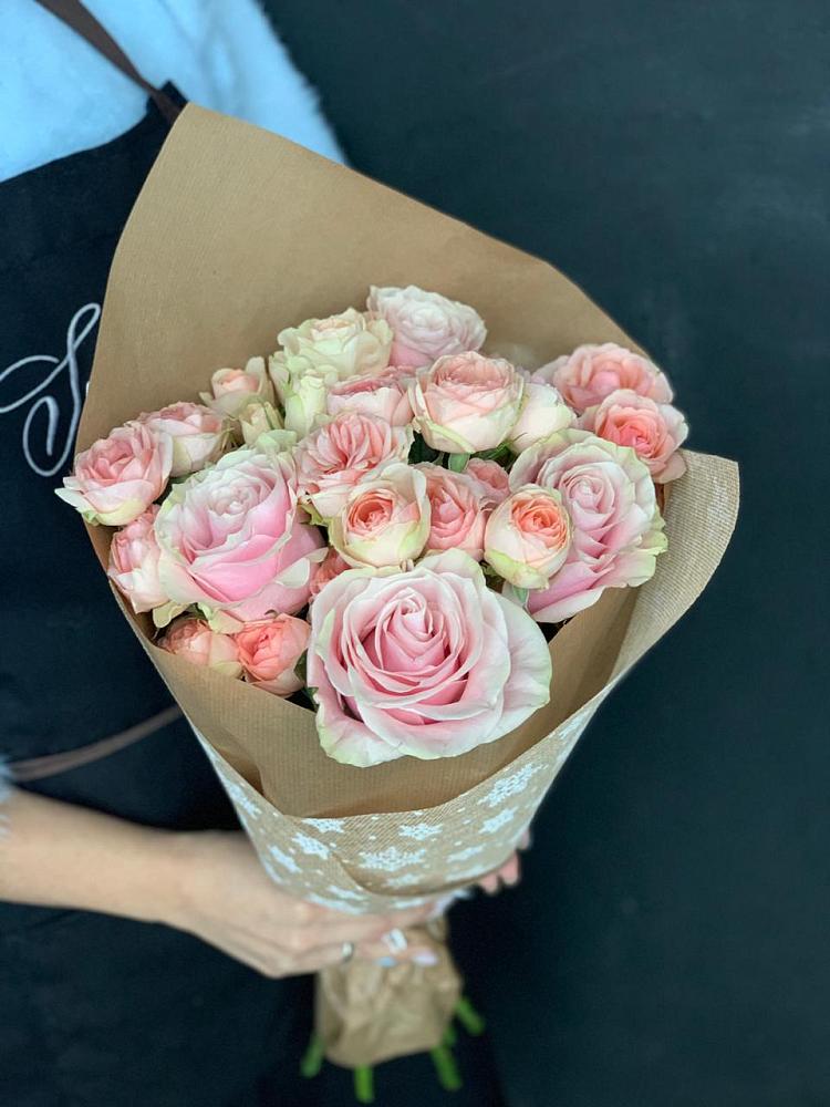 Букет цветов из: Хризантемы и Розы в Новосокольниках