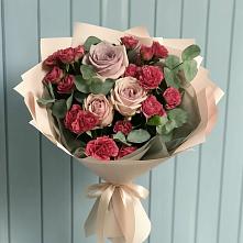 Букет цветов из:  Гвоздики и Розы в Новосокольниках
