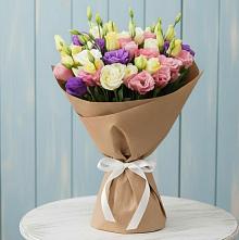 Букет цветов из:  Лизиантусы в Новосокольниках